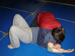 $keylock-armbar-1.jpg